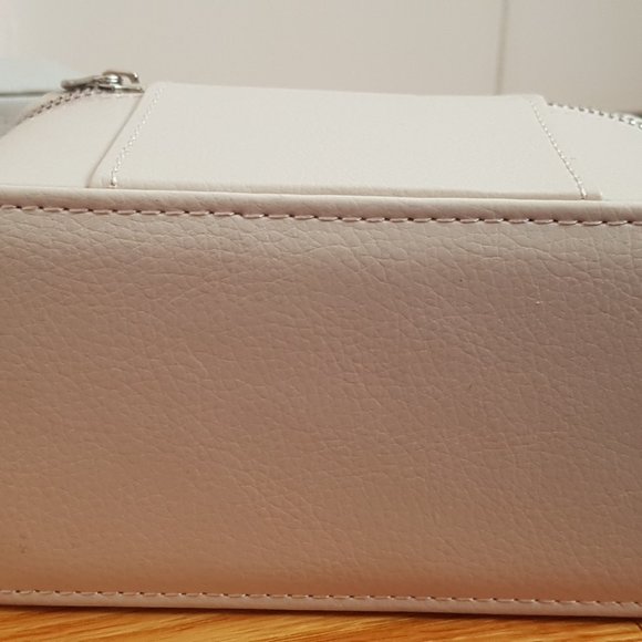 Pandora Pale Pink Jewelry Case - Picture 14 of 15